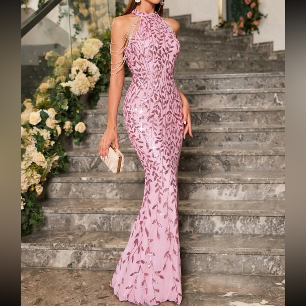 Luxe  halter neck prom party sequins dress - Picture 8 of 8
